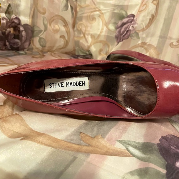 Steve Madden RUSSHH Lavender Patent Pumps NWOT - Picture 7 of 8